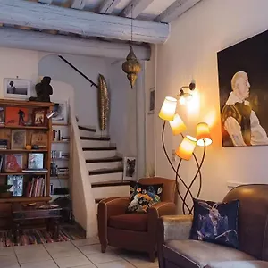 Maison De Charme Avec Cour, Proche Rue Des Teinturiers France