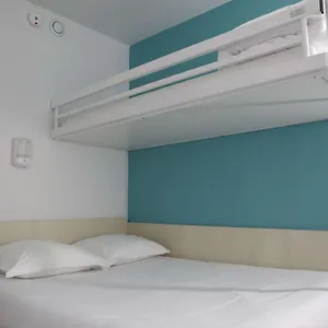 Hotelf1 Centre Echangeur A7 A9 France