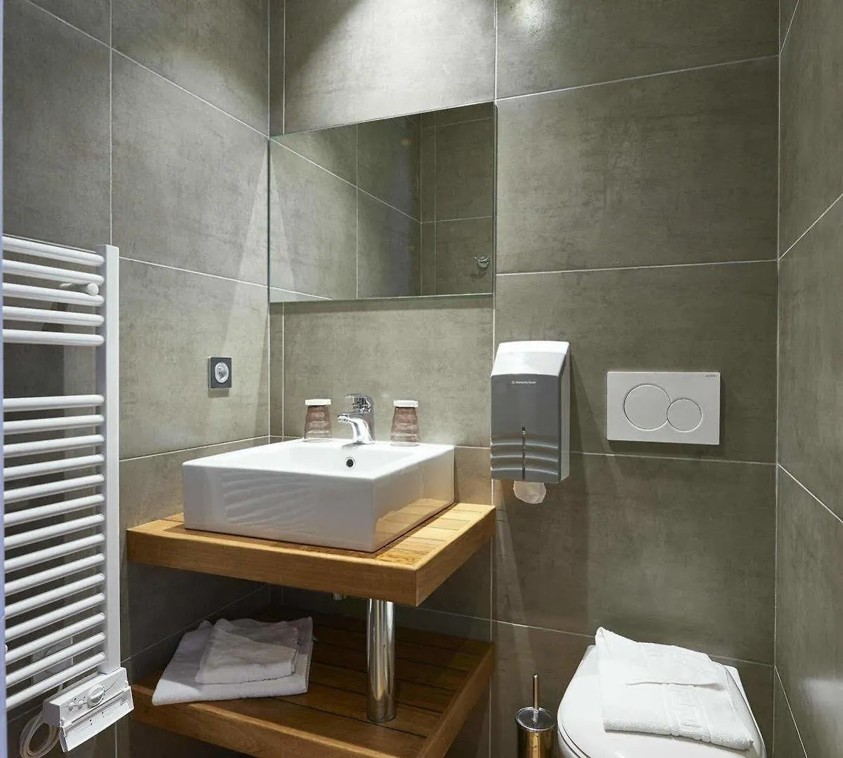 Cozy Hotel Logis Morlaix Plouigneau
